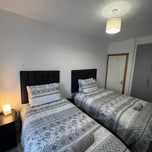 Modern Good Distance From And Airport 4people Dublin