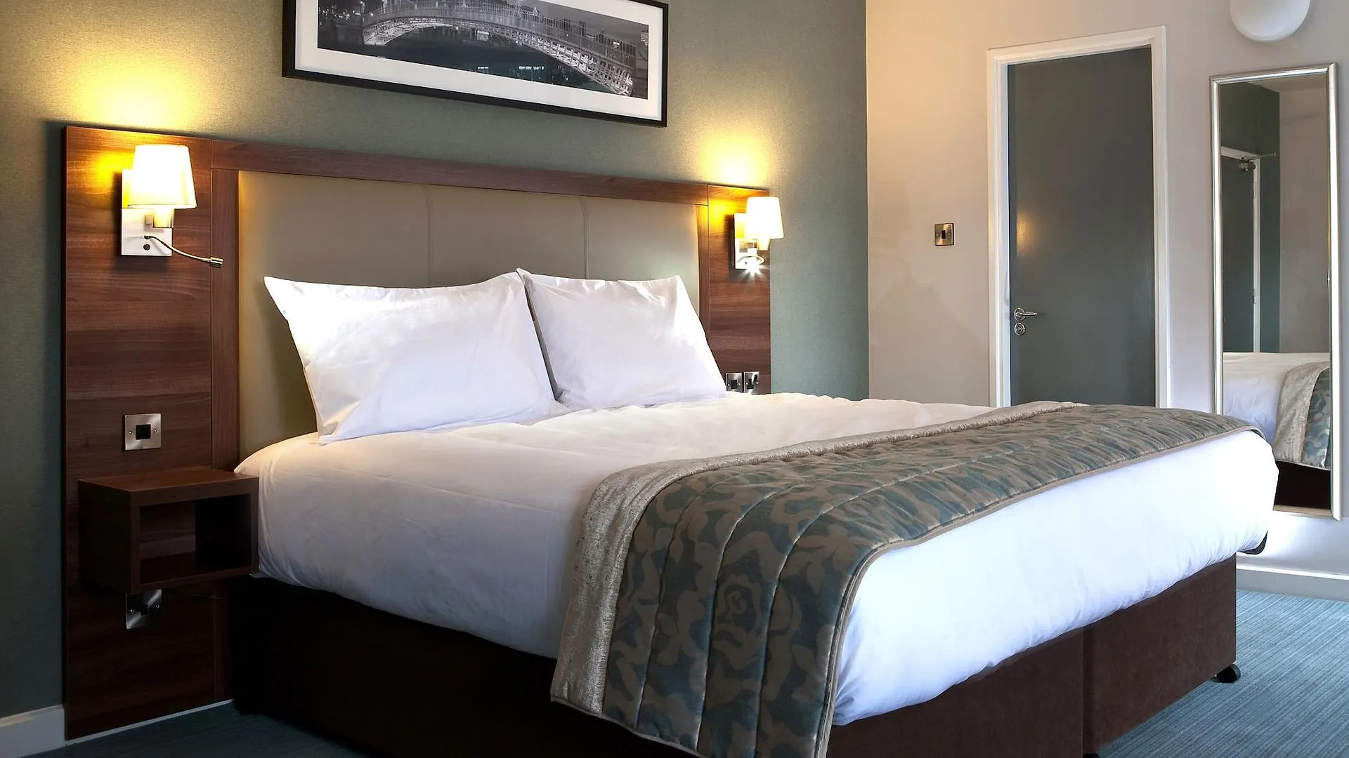 Leonardo Hotel Dublin Parnell Street